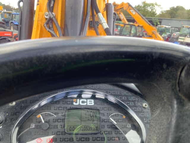 JCB TM320S Pivot Steer Telehandler (ST23831)