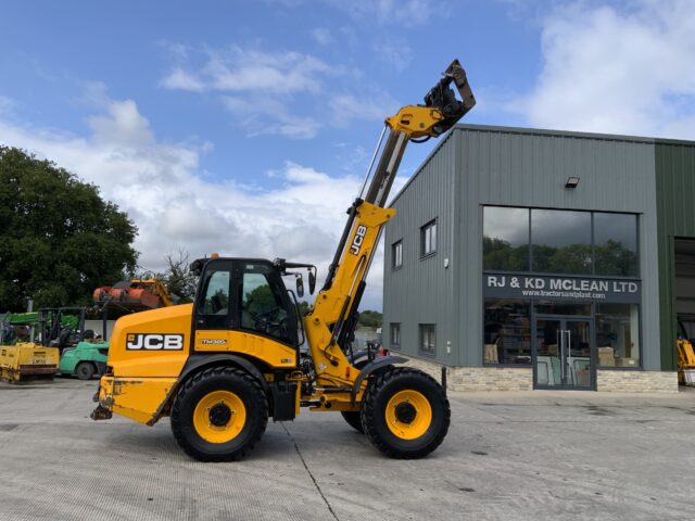 JCB TM320S Pivot Steer Telehandler (ST23560)
