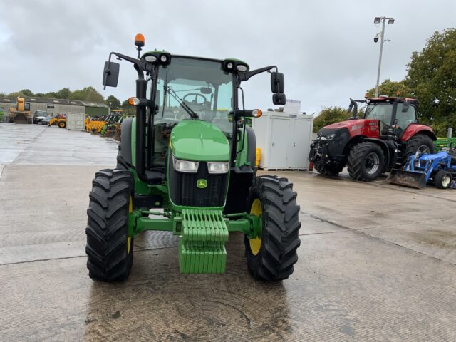 John Deere 5100R Tractor (ST24233)