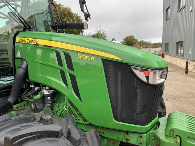 John Deere 5100R Tractor (ST24233)