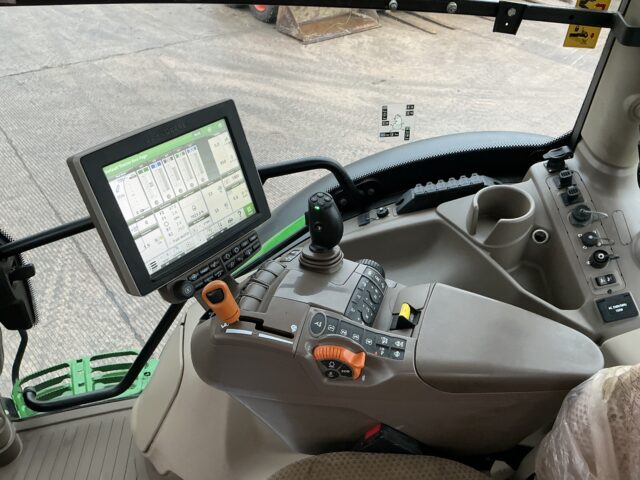 John Deere 6130R Tractor (ST24309)