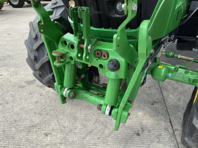 John Deere 6135R Tractor (ST23947)