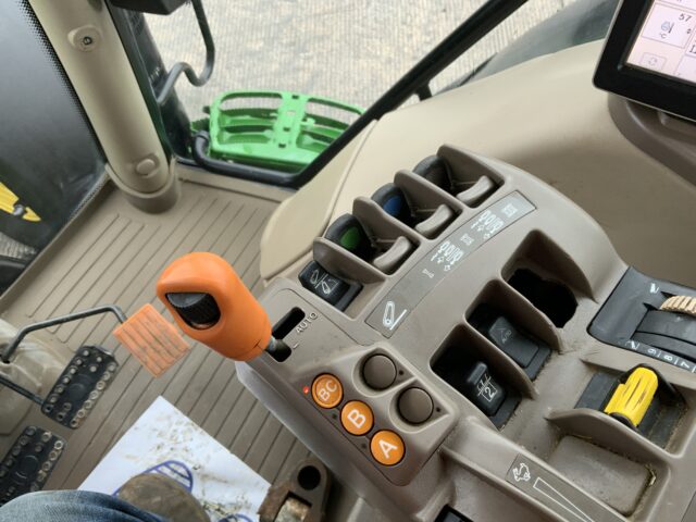 John Deere 6190R Tractor (ST24301)