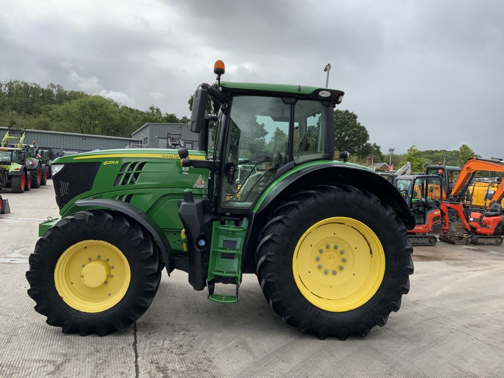 John Deere 6215R Tractor (ST24044)