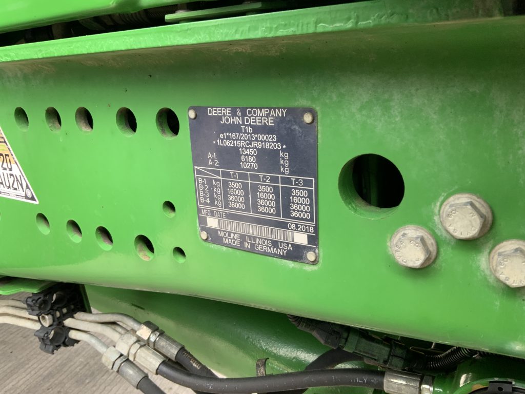 John Deere 6215R Tractor (ST24044)