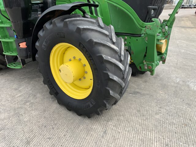 John Deere 6215R Tractor (ST23802)