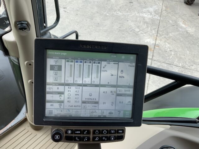 John Deere 6215R Tractor (ST23802)