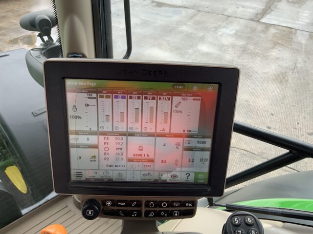 John Deere 6215R Tractor (ST23985)