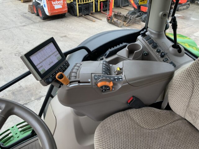 John Deere 6215R Tractor (ST24044)
