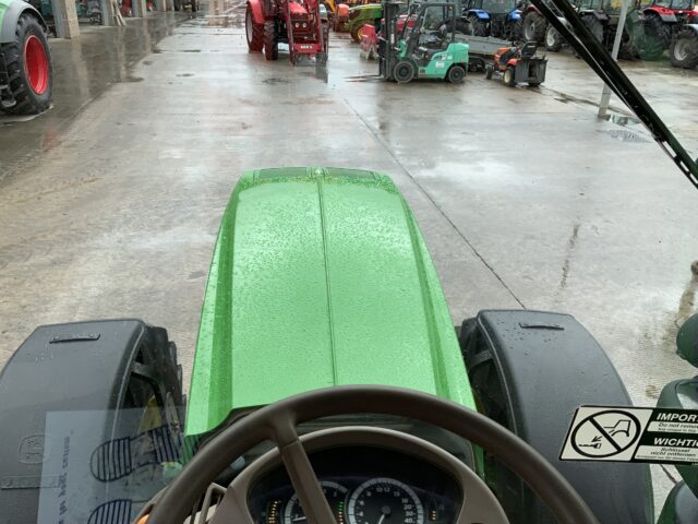 John Deere 6215R Tractor (ST24210)
