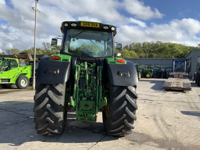 John Deere 6215R Tractor (ST24210)