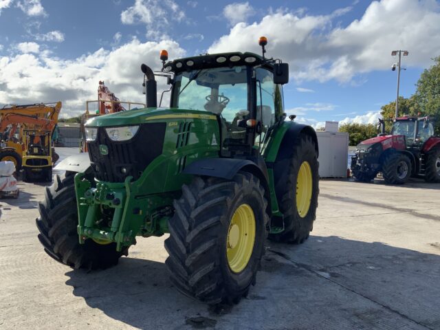 John Deere 6215R Tractor (ST24210)