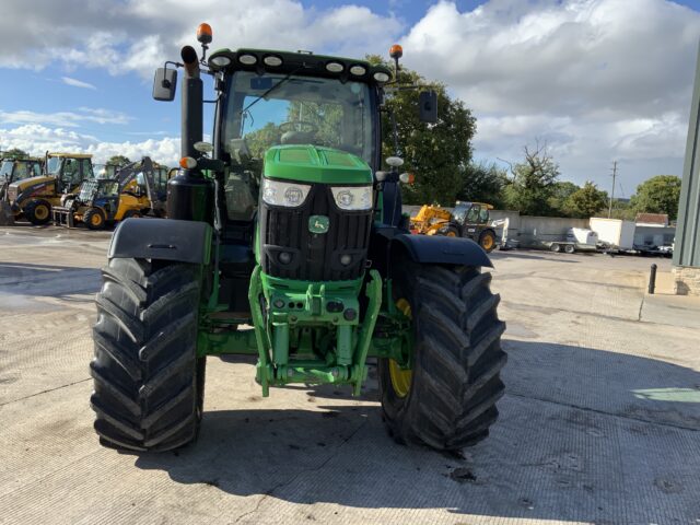 John Deere 6215R Tractor (ST24210)