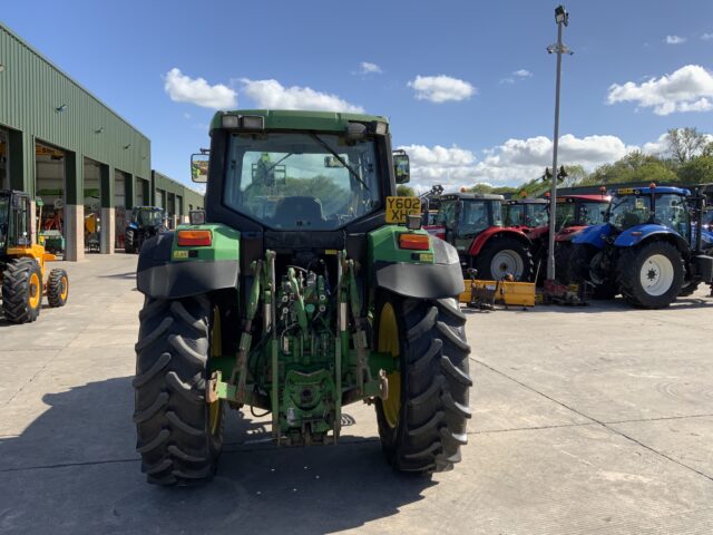 John Deere 6810 Tractor (ST23891)