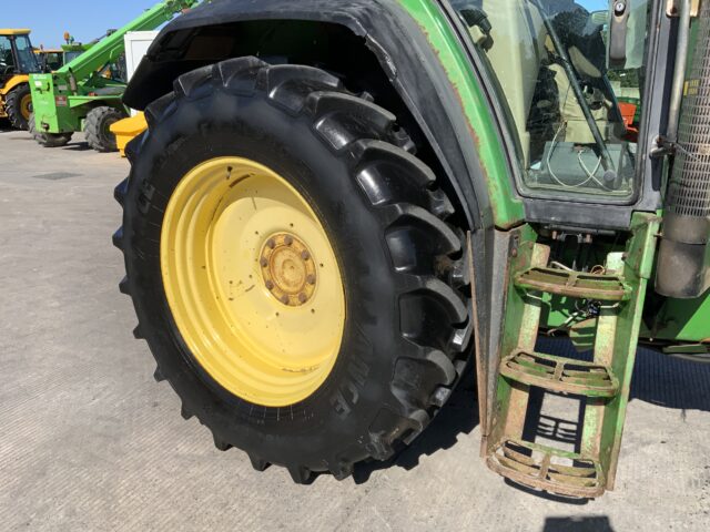 John Deere 6810 Tractor (ST23891)