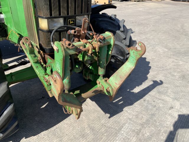 John Deere 6810 Tractor (ST23891)