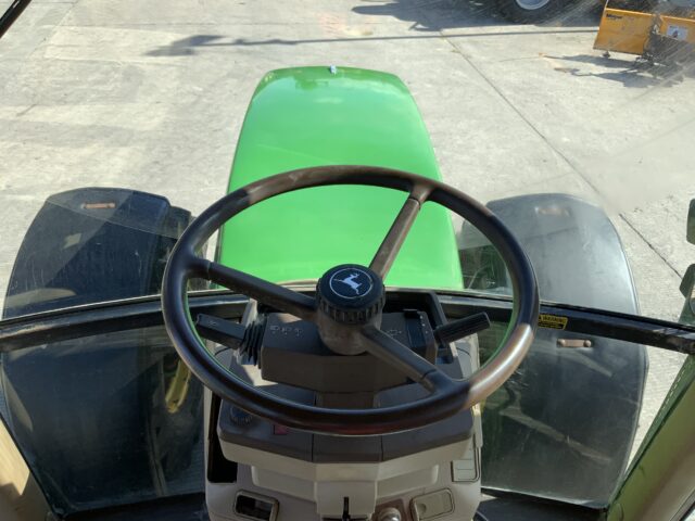 John Deere 6810 Tractor (ST23891)