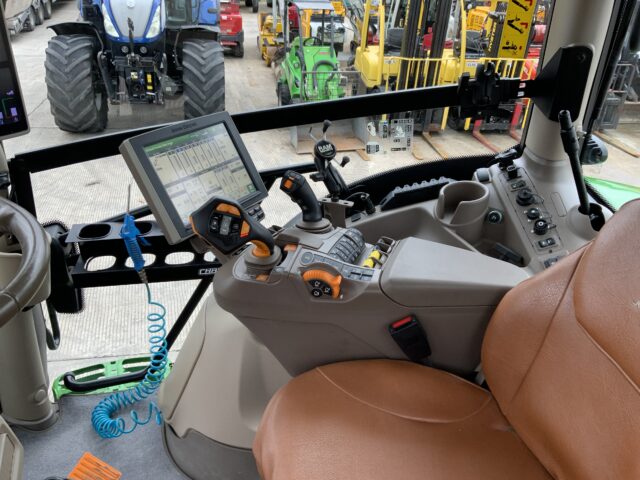 John Deere 6R.185 Tractor (ST24442)