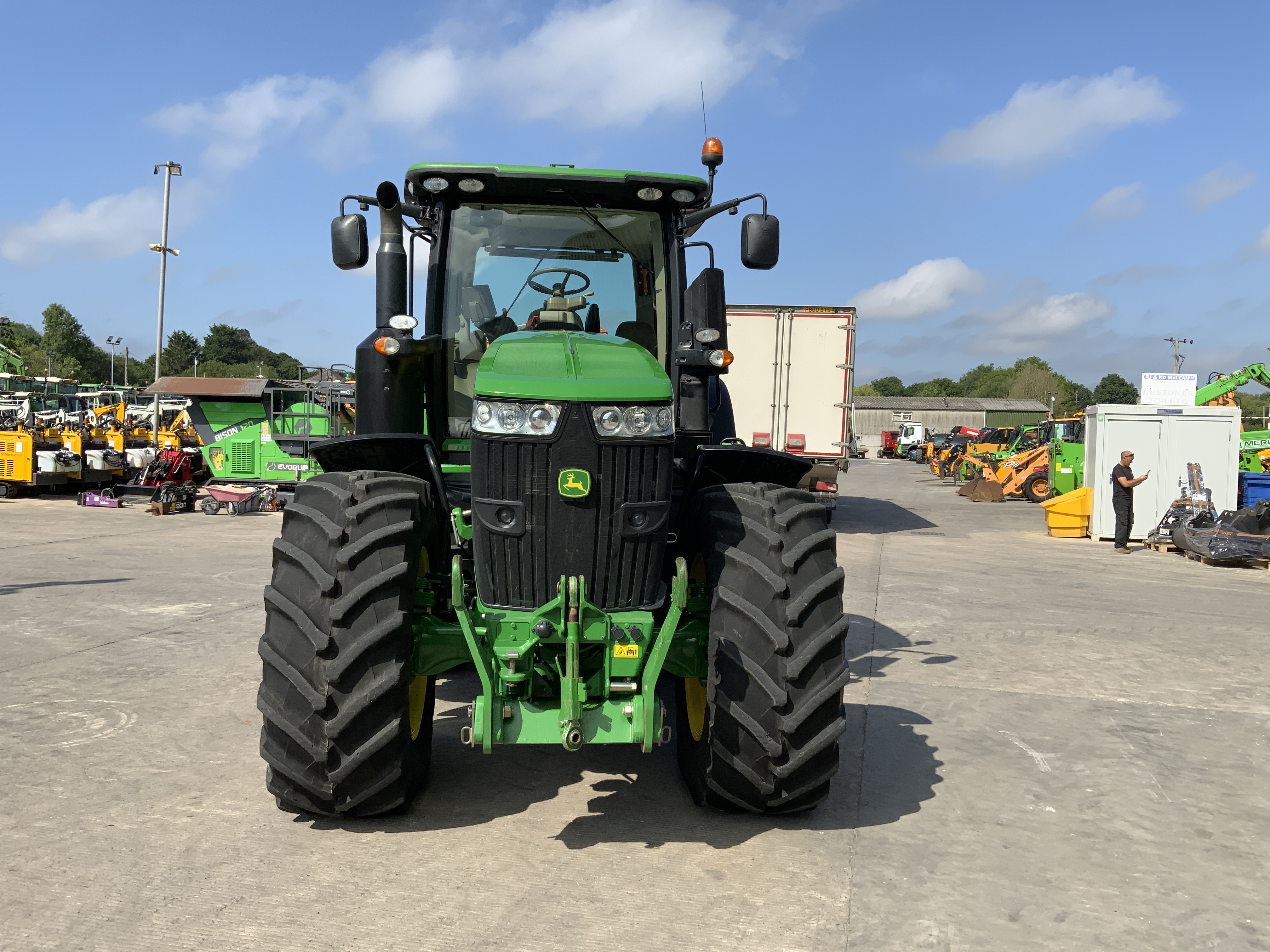 John Deere 7250R Tractor (ST23494) John Deere 7250R Tractor (ST23494)