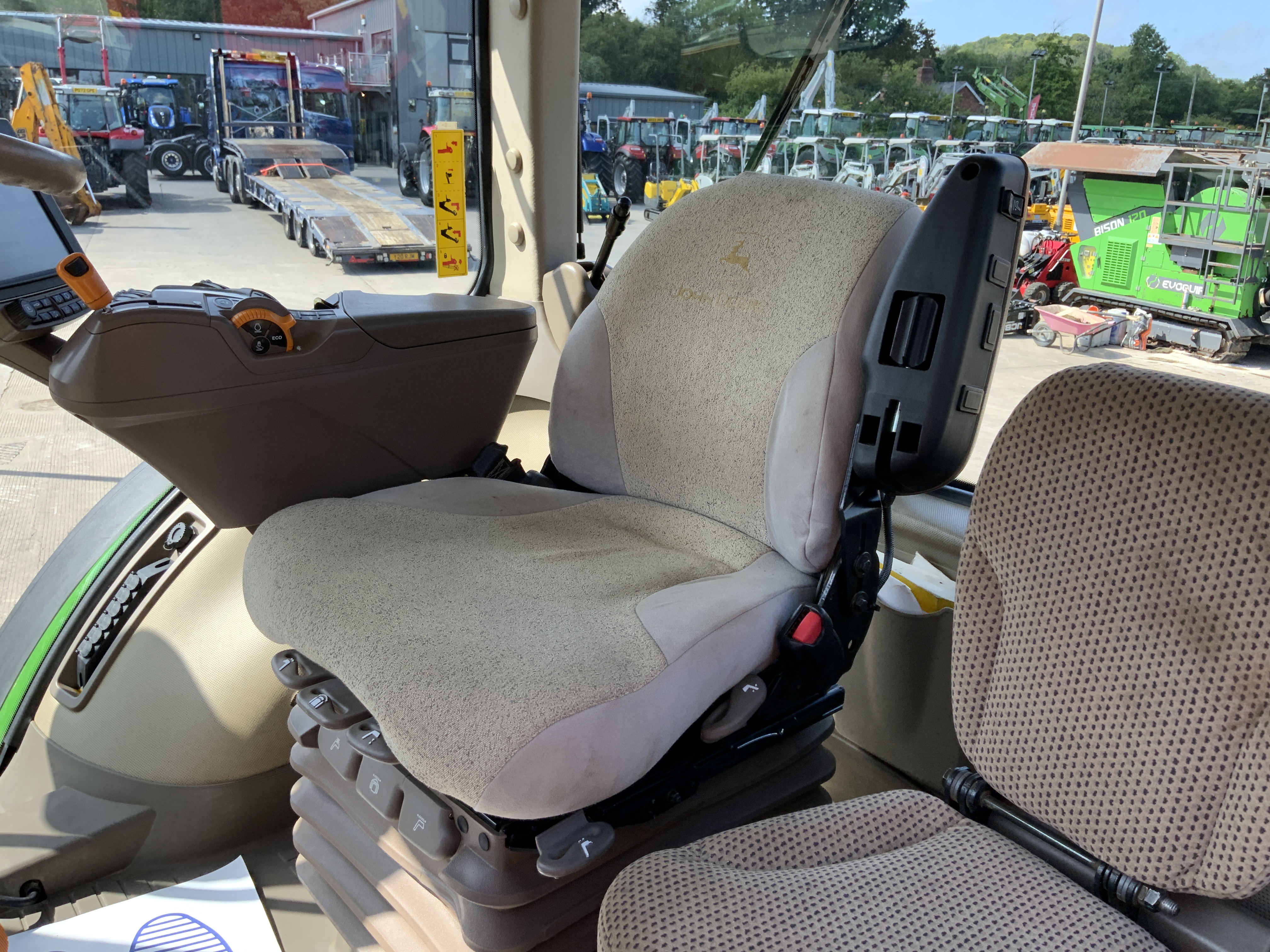 John Deere 7250R Tractor (ST23494) John Deere 7250R Tractor (ST23494)