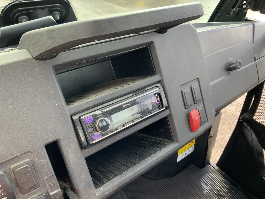 John Deere XUV 865M Gator (ST24249)