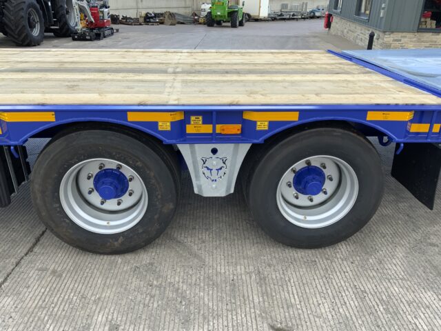 JPM Blue 28ft Tandem Low Loader Trailer (ST24520)