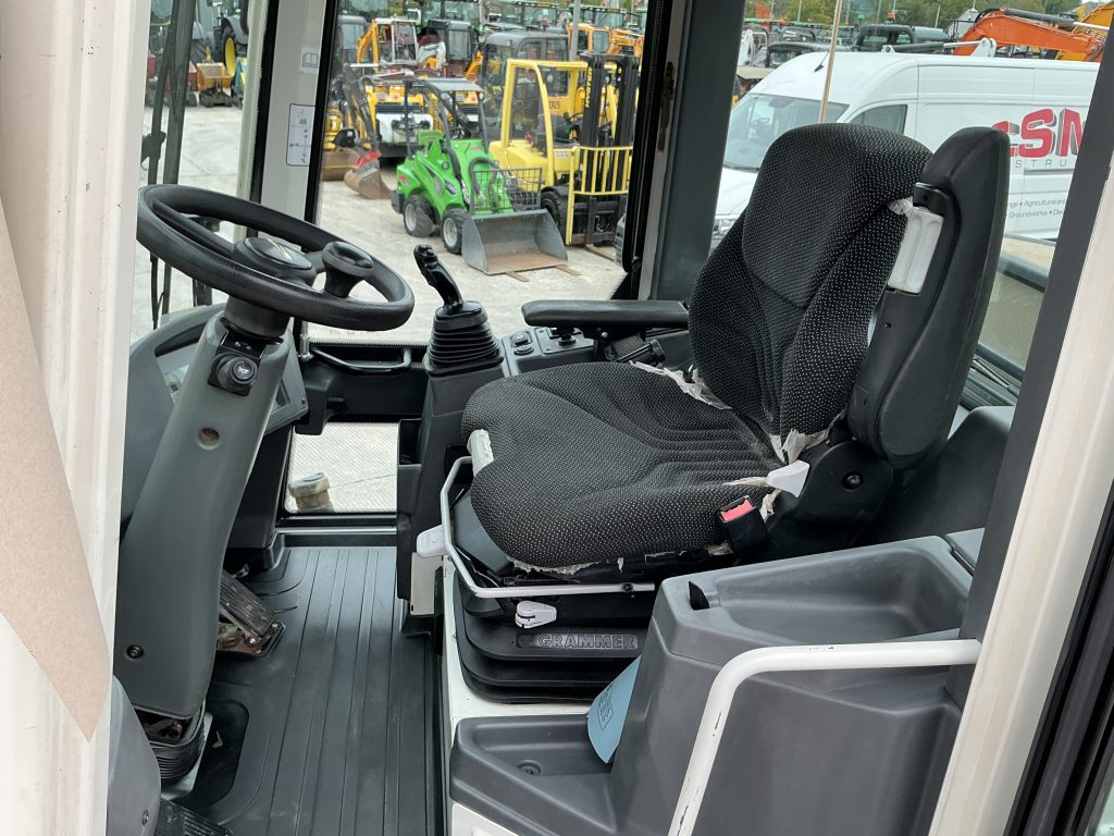 Liebherr 514 Stereo Wheeled Loading Shovel (ST23960)