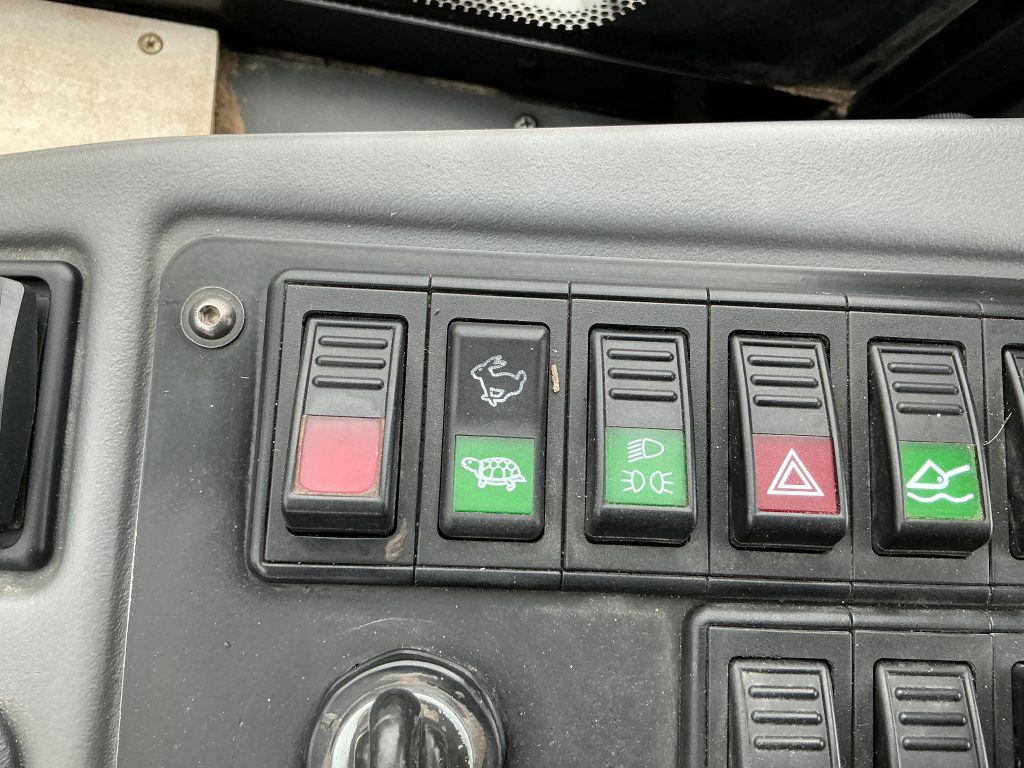 Liebherr 514 Stereo Wheeled Loading Shovel (ST23960)