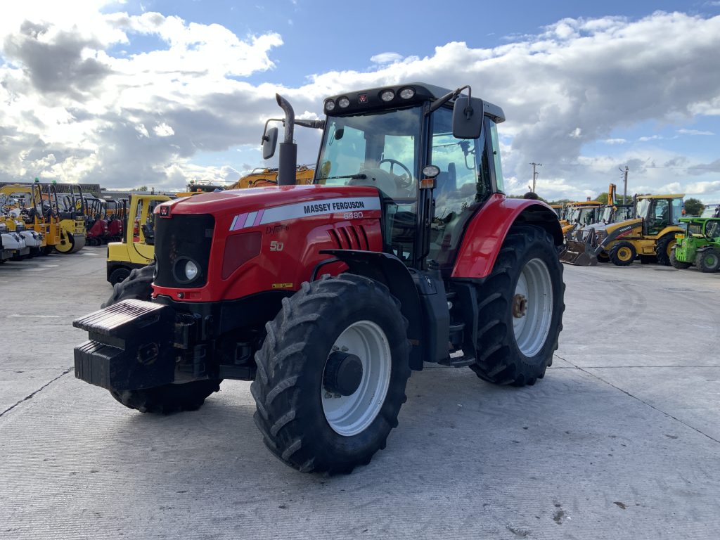 Massey Ferguson 6480 Dyna6 Tractor (ST24258)