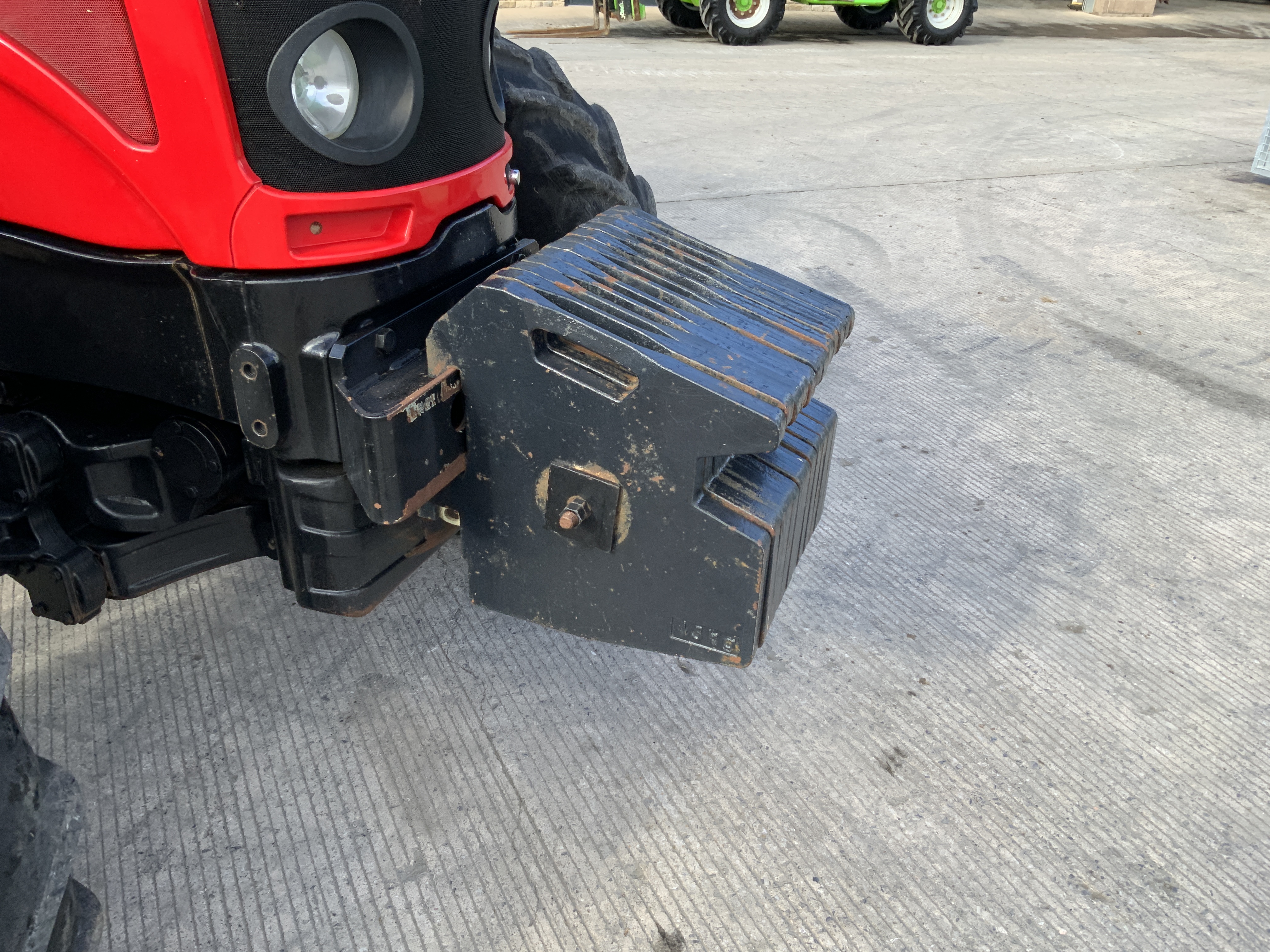 Massey Ferguson 6480 Dyna6 Tractor (ST24258) Massey Ferguson 6480 Dyna6 Tractor (ST24258)