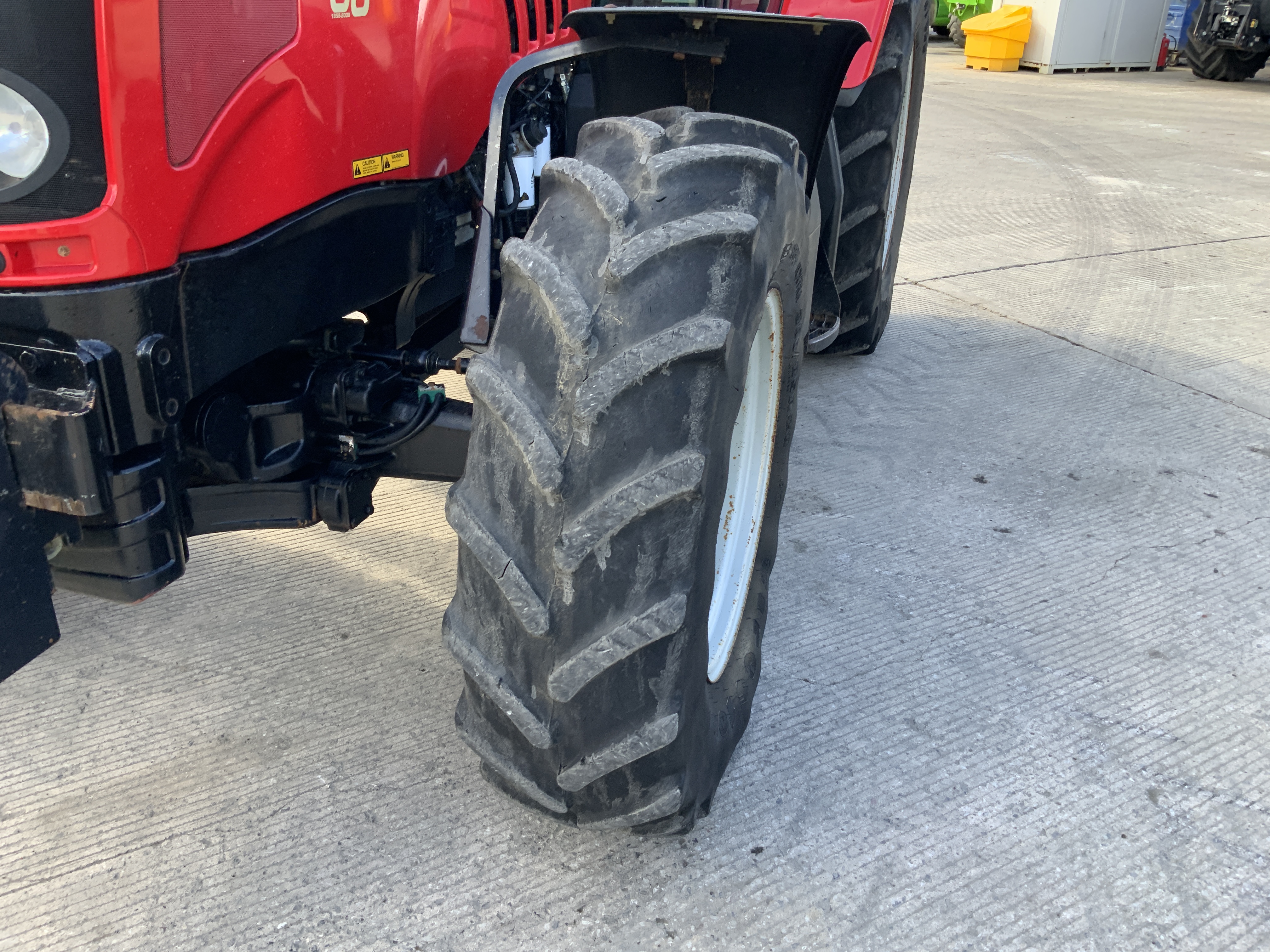 Massey Ferguson 6480 Dyna6 Tractor (ST24258) Massey Ferguson 6480 Dyna6 Tractor (ST24258)