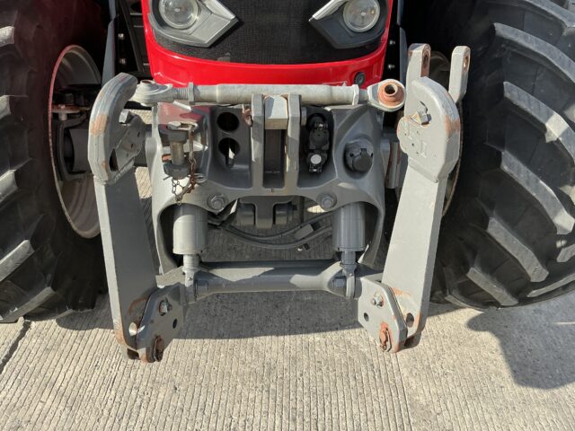 Massey Ferguson 6713s Dyna6 Tractor (ST24311)