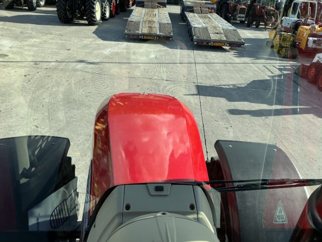 Massey Ferguson 6713s Dyna6 Tractor (ST24311)