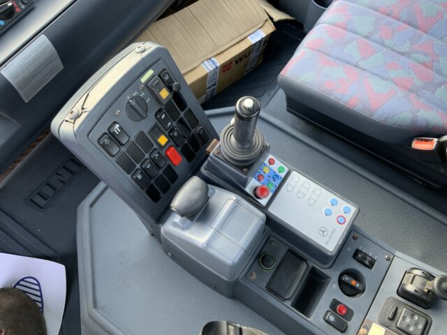 Mercedes Benz U400 Unimog (ST24212)