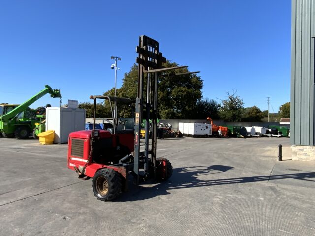 Moffett M8 25.3 Forklift (ST24021)