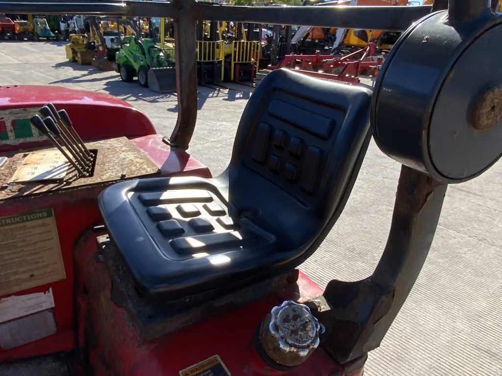 Moffett M8 25.3 Forklift (ST24021)