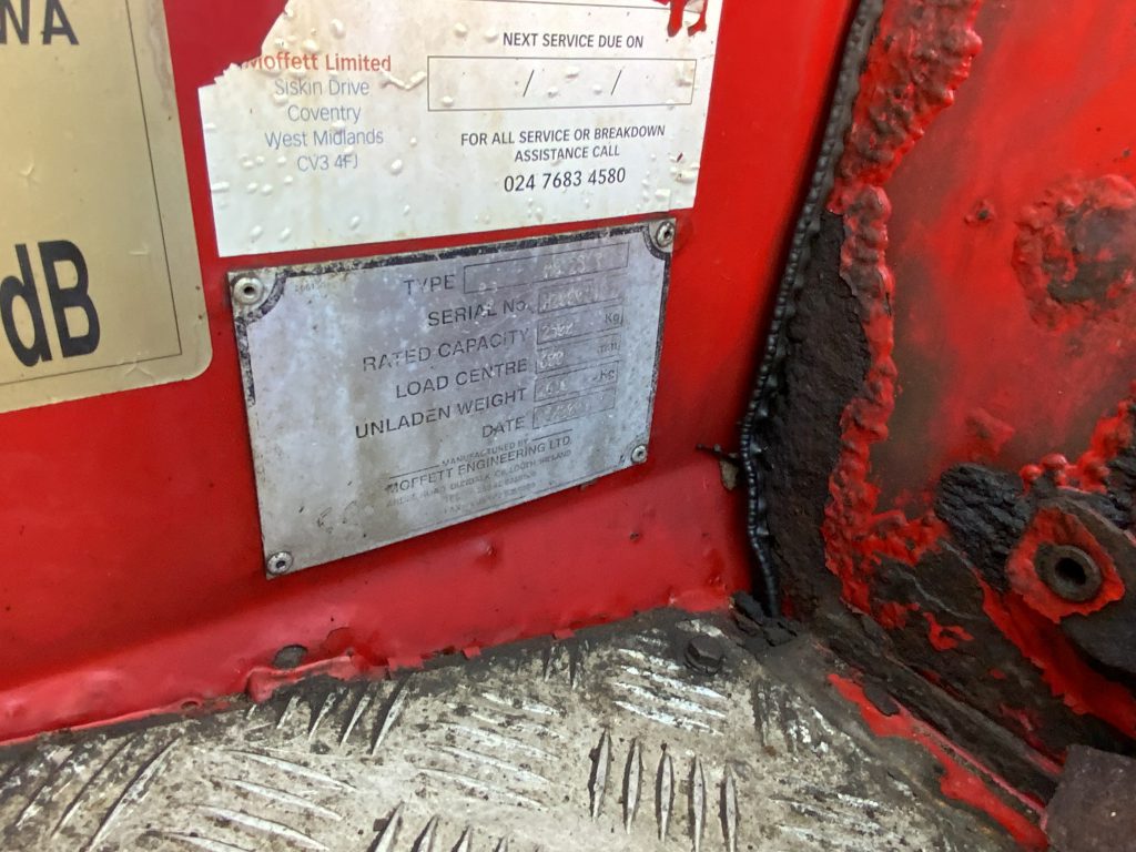 Moffett M8 25.3 Forklift (ST24021)