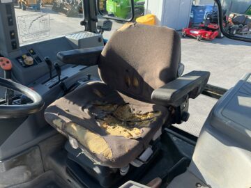 New Holland 7840 SLE Tractor (ST24087) New Holland 7840 SLE Tractor (ST24087)