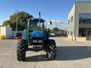 New Holland 7840 SLE Tractor (ST24087) New Holland 7840 SLE Tractor (ST24087)