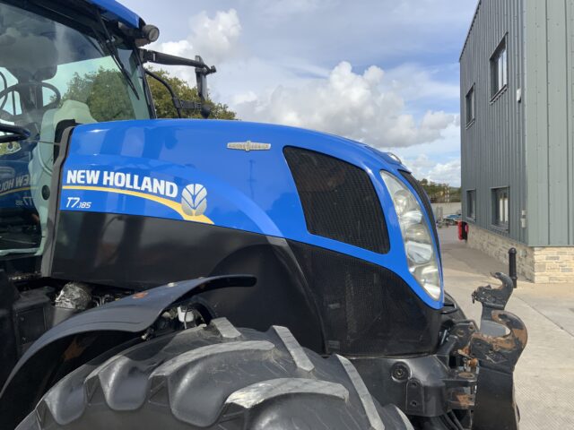 New Holland T7.185 Auto Command Tractor (ST24146)