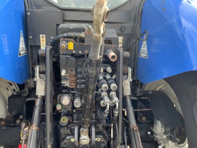New Holland T7.185 Auto Command Tractor (ST24146)