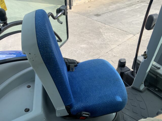 New Holland T7.185 Auto Command Tractor (ST24146)