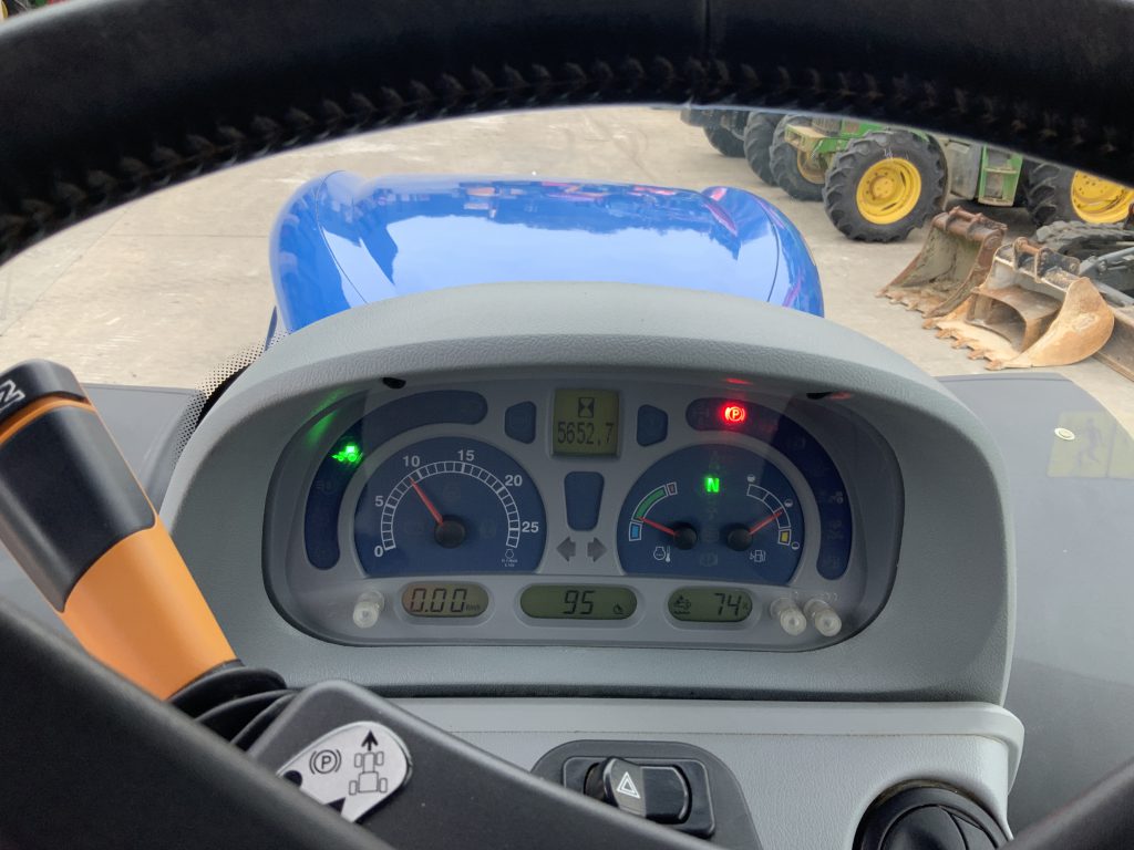 New Holland T7.290 Tractor (ST24455)