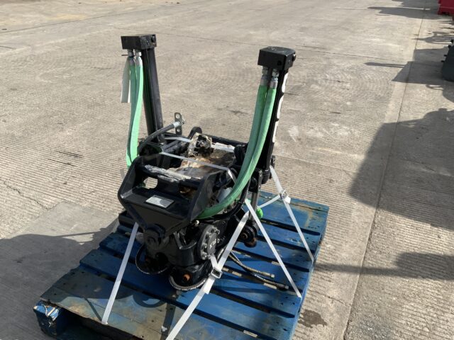 Steel Wrist Tilt Rotating Quick Hitch (ST24619)