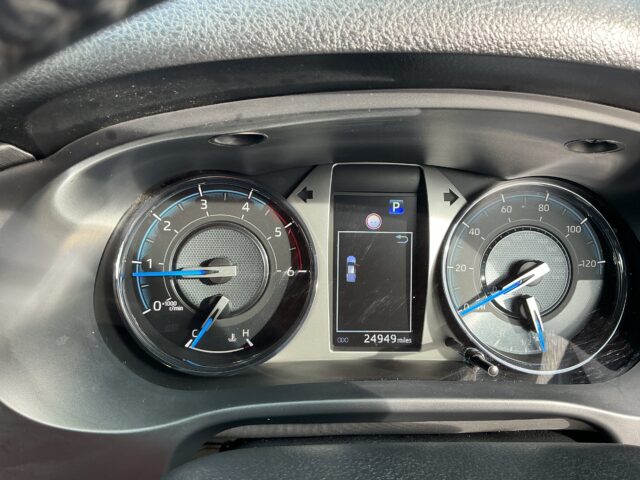 Toyota Hilux Invincible X (ST24426)