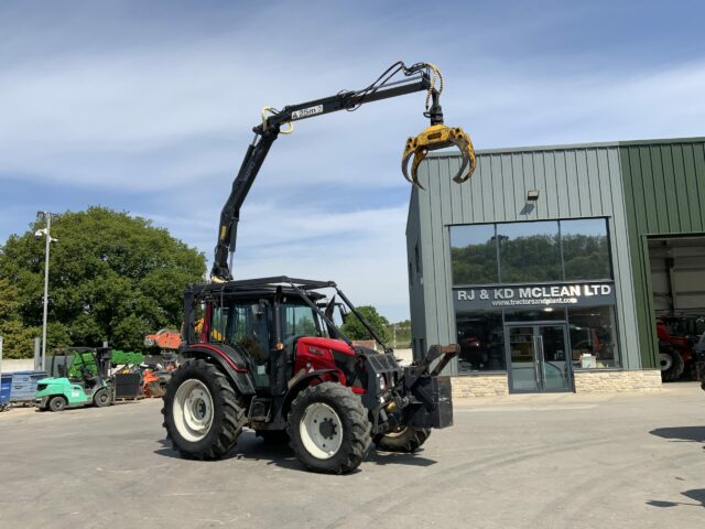 Valtra N123 Hi Tech Tractor With Roof Mounted Botex 560TL Crane (ST23285)