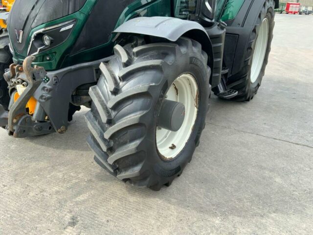 Valtra T214 Direct Tractor (ST22267)