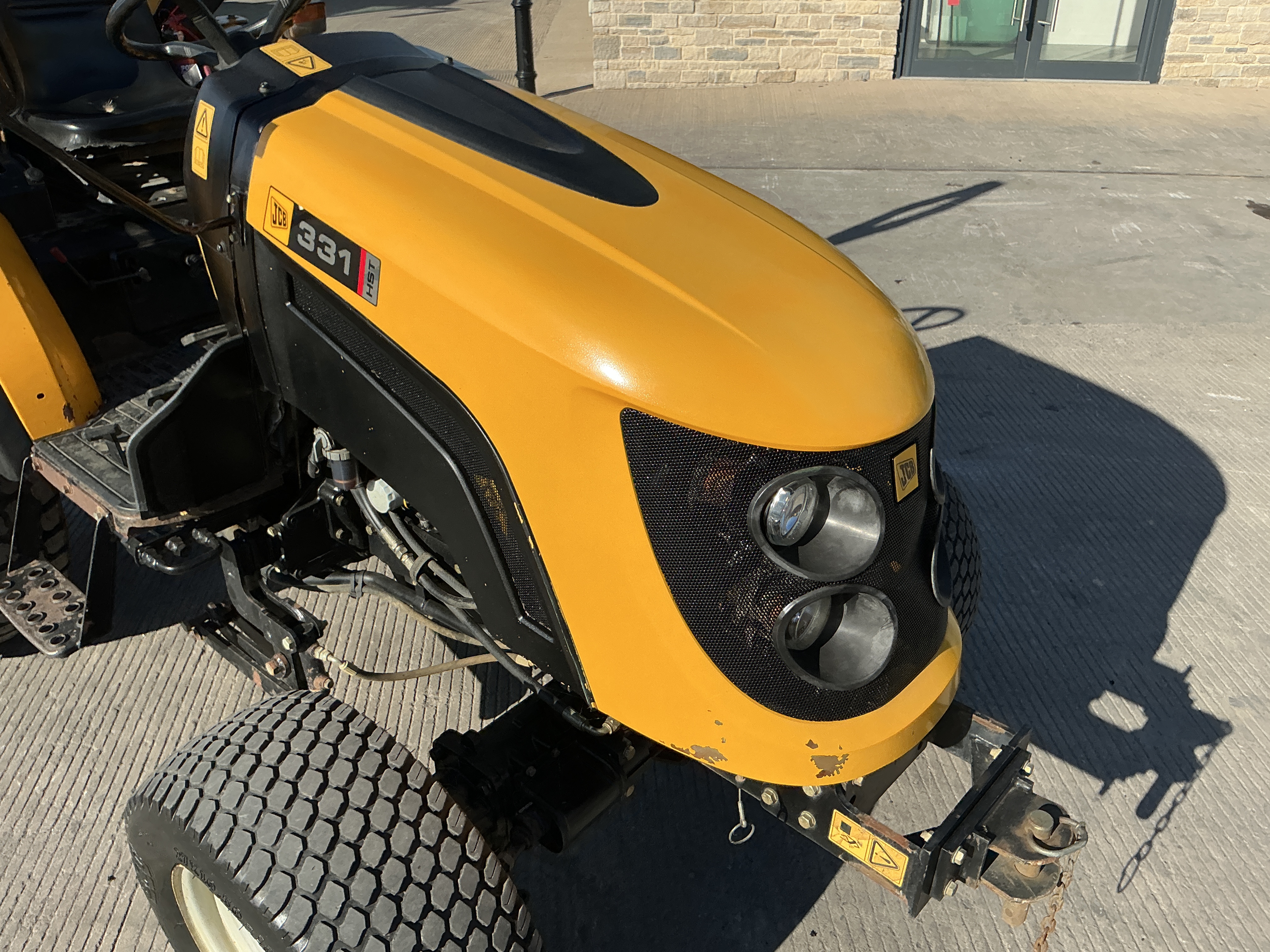 JCB 331 HST Compact Tractor (ST24601) JCB 331 HST Compact Tractor (ST24601)