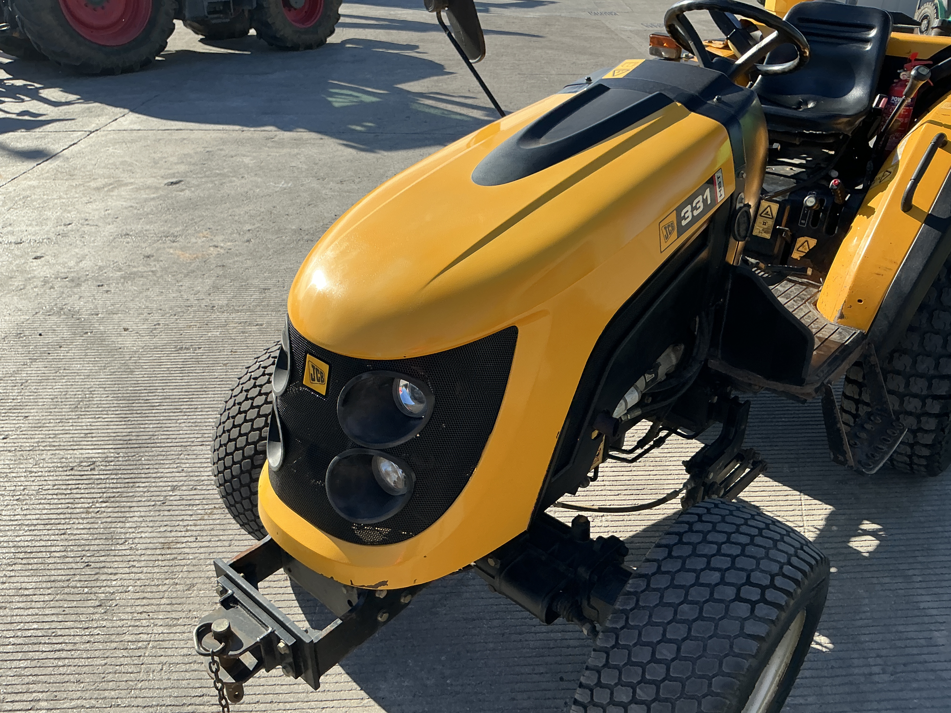 JCB 331 HST Compact Tractor (ST24601) JCB 331 HST Compact Tractor (ST24601)