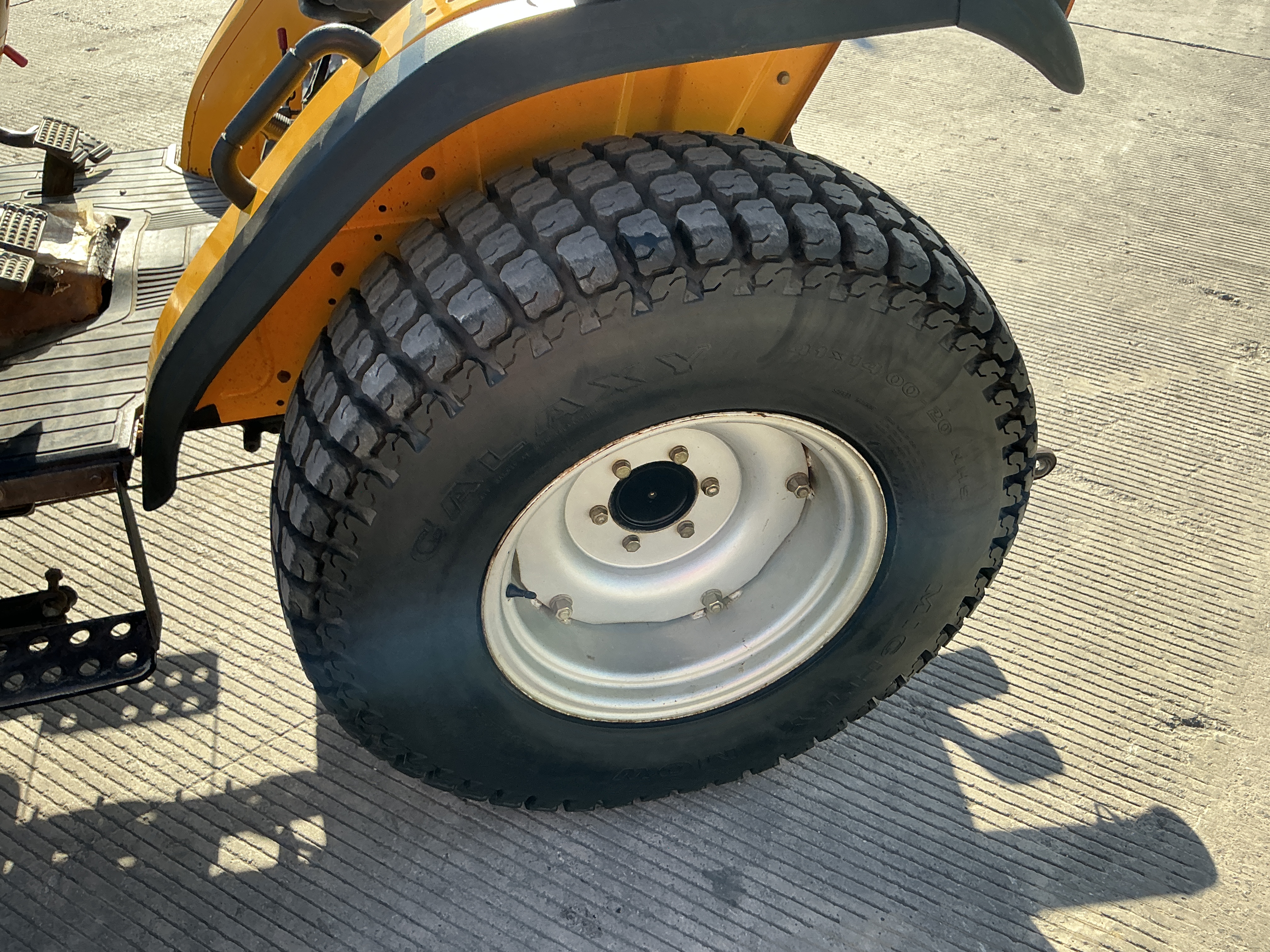 JCB 331 HST Compact Tractor (ST24601) JCB 331 HST Compact Tractor (ST24601)